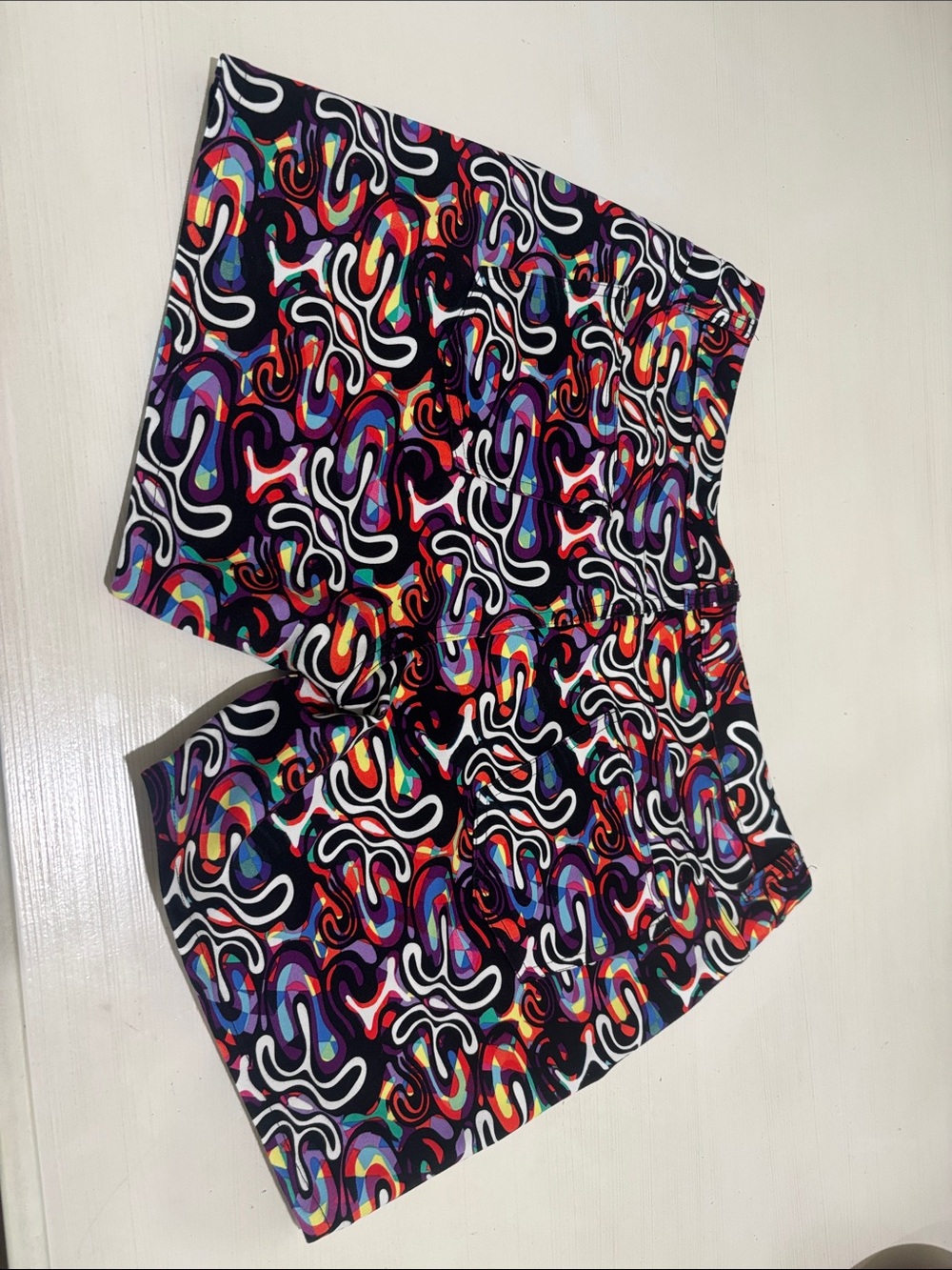 ST33LE knit shorts with bold color design. Men's 36. Like new condition. Sharp! - Picture 3 of 5